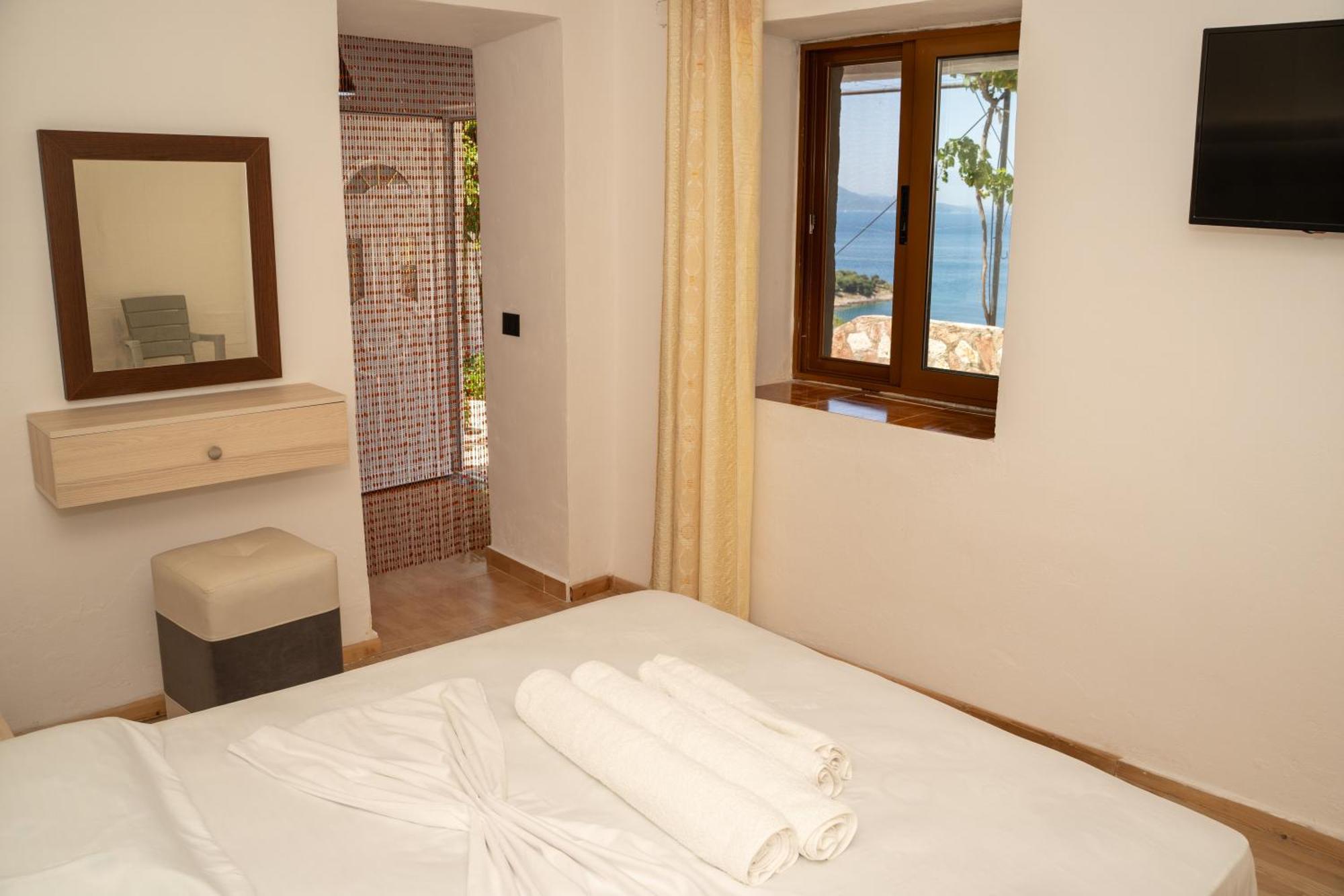 Laa Melossa Sarandë 外观 照片